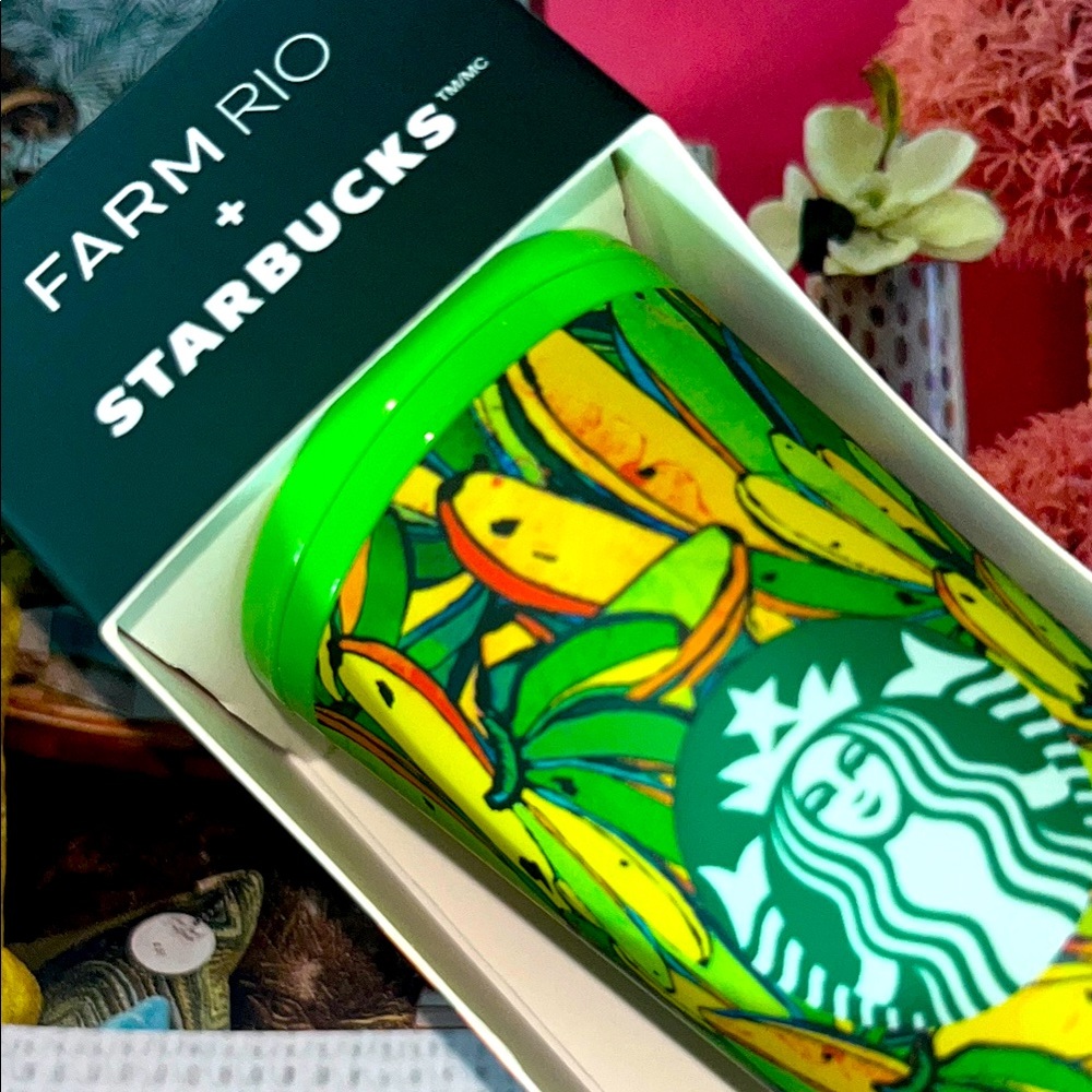 🍌🧜🏻‍♀️🍌• 🫦 Farm Rio x Starbucks 🧜🏻‍♀️• 🫦🍌🫦